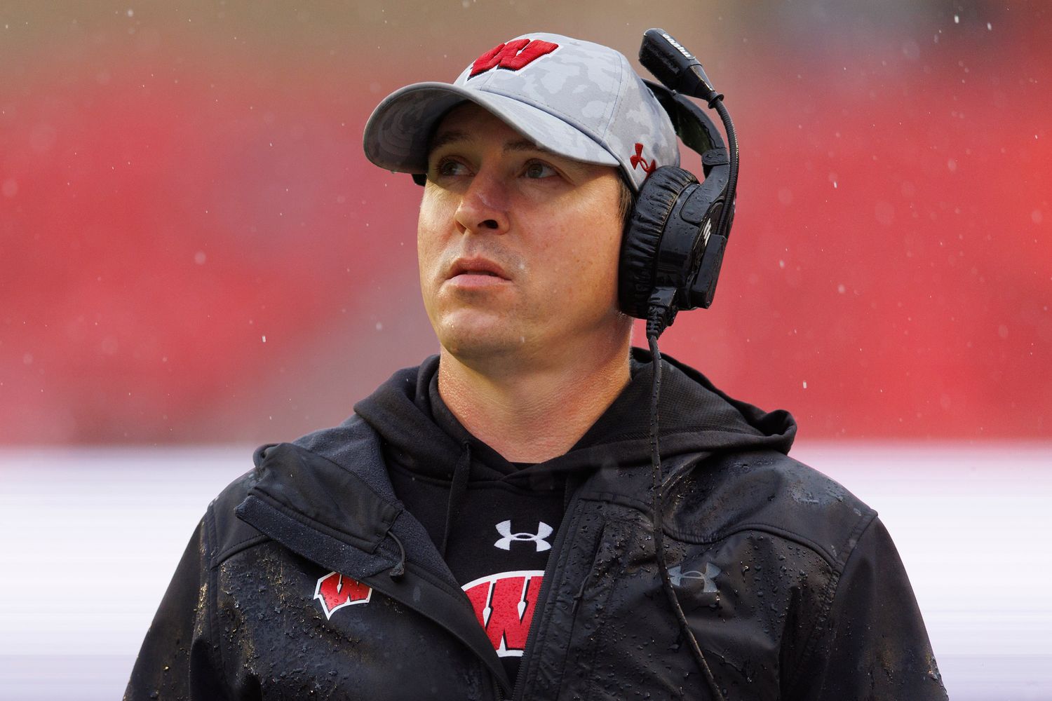 Wisconsin head coach Jim Leonhard looking up at the jumbotron against Maryland.